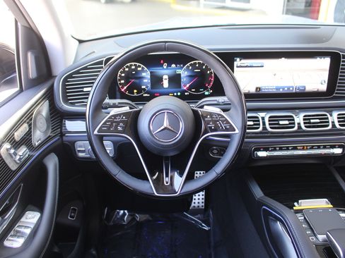Used 2026 Mercedes-Benz GLS 450 GLS 450 image 19