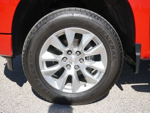 Used 2023 Chevrolet Silverado 1500 Custom image 14