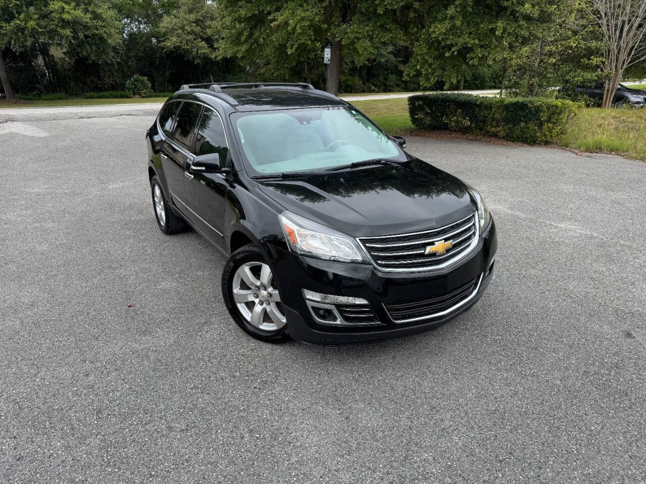 Used 2016 Chevrolet Traverse LTZ FWD image 39