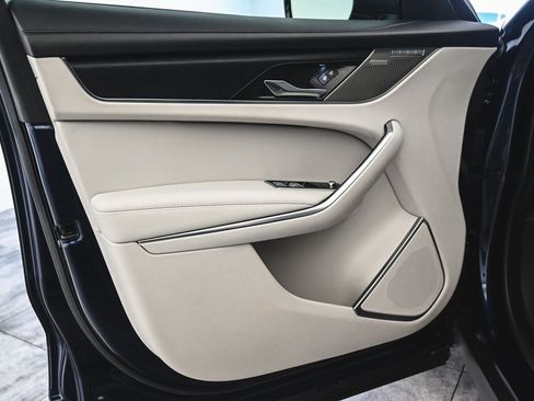 Used 2022 Jaguar F-PACE S image 8