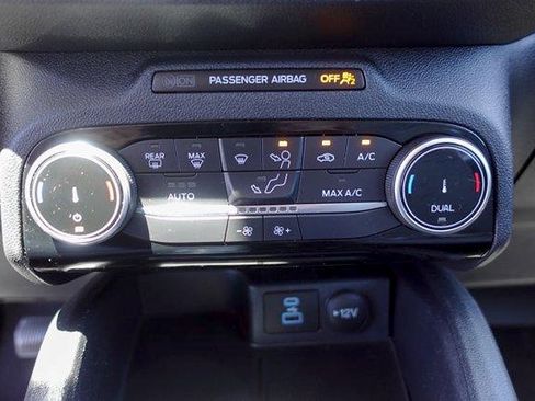 Used 2022 Ford Escape SE AWD/4WD image 19