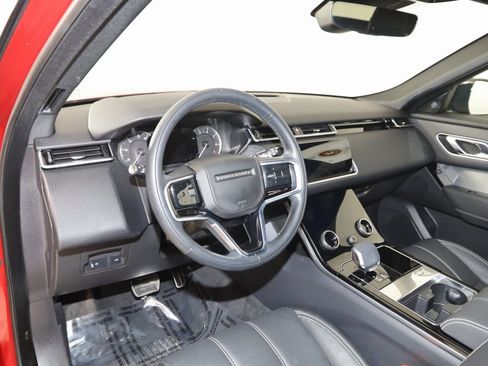 Used 2023 Land Rover Range Rover Velar R-Dynamic S image 28