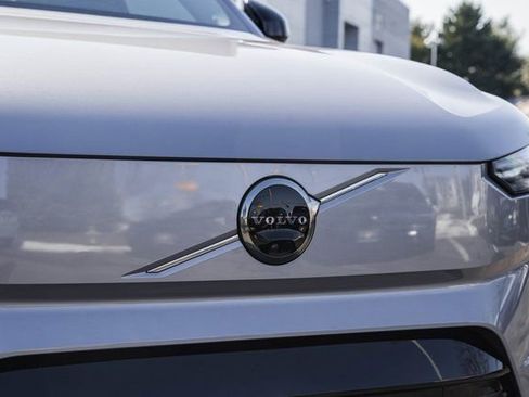 New 2026 Volvo EX90 Ultra image 12