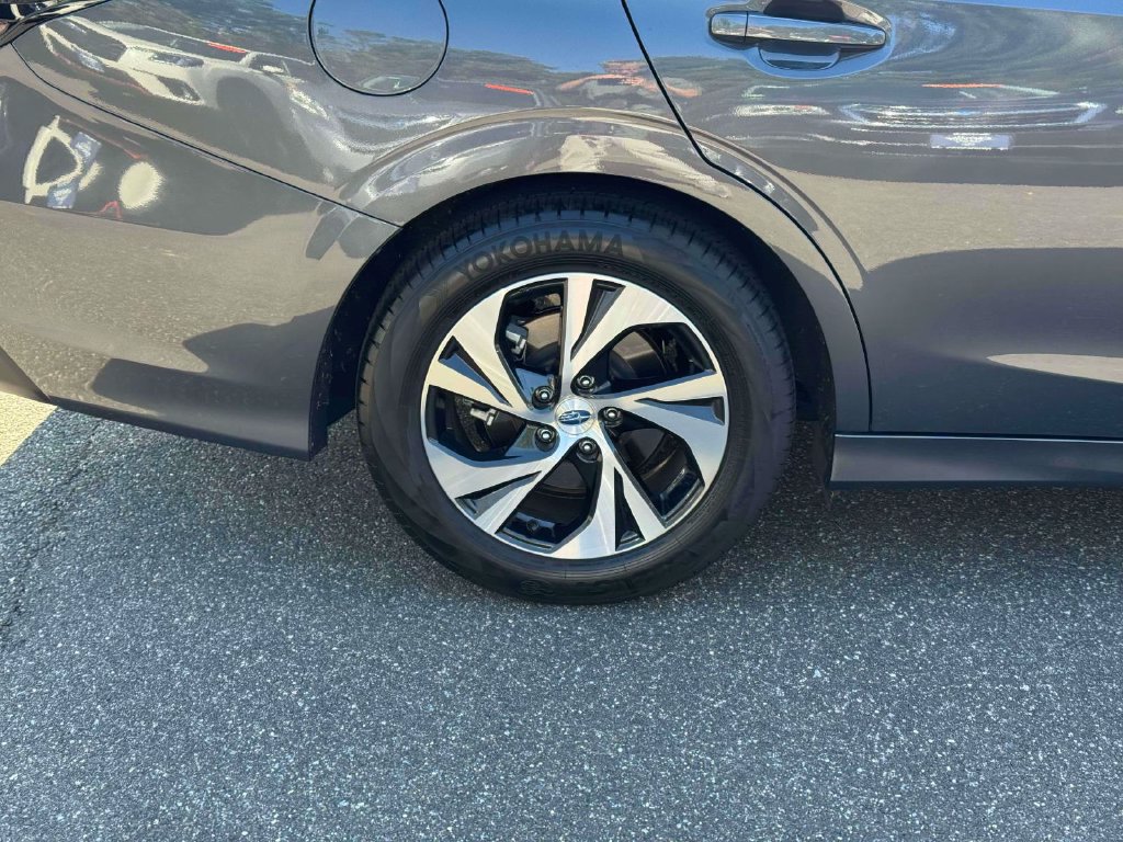 Used 2025 Subaru Legacy Premium AWD/4WD image 11