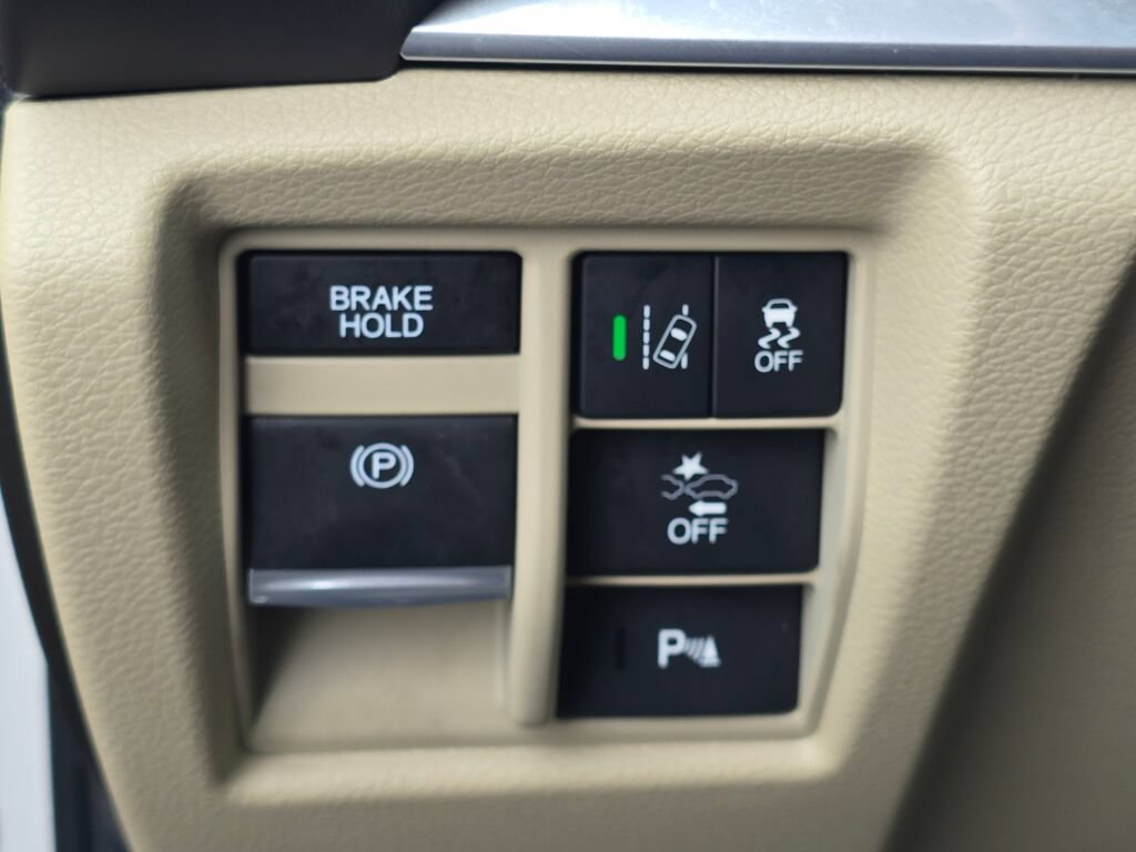 Used 2017 Acura MDX SH-AWD image 28