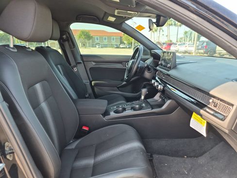 Used 2025 Honda Civic Sport image 20