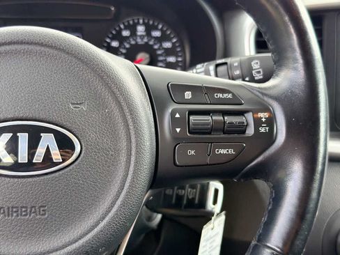 Used 2016 Kia Sorento AWD w/ LX Convenience Package image 21