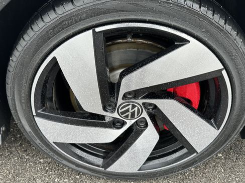 Used 2024 Volkswagen GTI S image 15