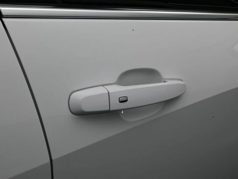 Used 2024 Chevrolet Malibu LT FWD image 38