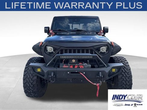 Used 2021 Jeep Gladiator Overland w/ Popular Equipment Package AWD/4WD image 2