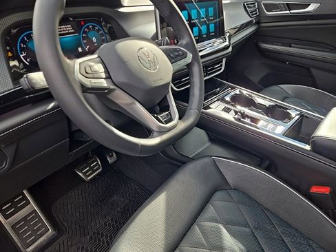 Used 2024 Volkswagen Atlas Cross Sport SEL Premium R-Line image 20