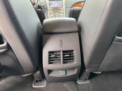 Used 2014 Lincoln MKX Base w/ Equipment Group 102A image 32