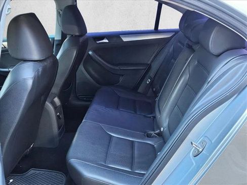 Used 2015 Volkswagen Jetta SE FWD image 15