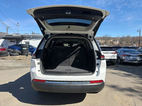 Used 2022 Jeep Grand Cherokee L Limited image 10