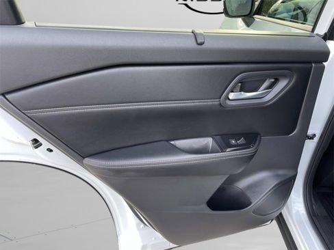 New 2026 Nissan Rogue SV w/ SV Premium Package FWD image 10