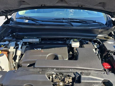 Used 2020 Nissan Pathfinder Platinum AWD/4WD image 25