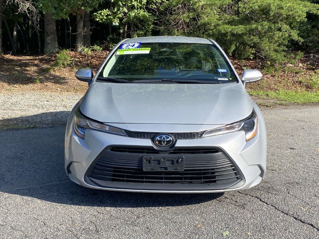 Used 2024 Toyota Corolla LE FWD image 7