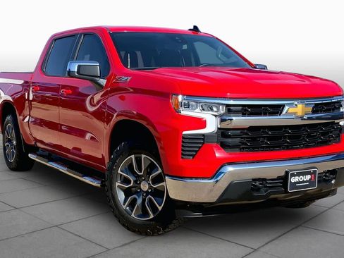 Used 2025 Chevrolet Silverado 1500 LT w/ Z71 Off-Road Package AWD/4WD image 3