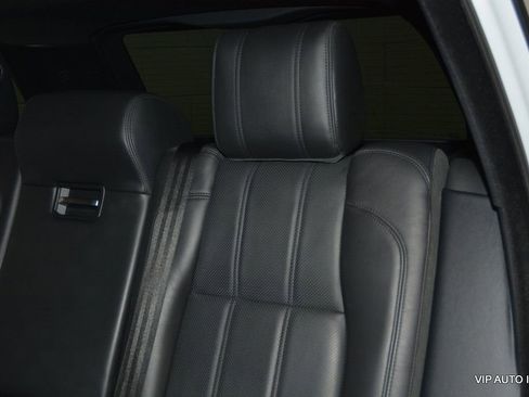 Used 2016 Land Rover Range Rover HSE image 22