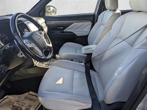 Used 2022 Mitsubishi Outlander SEL image 15