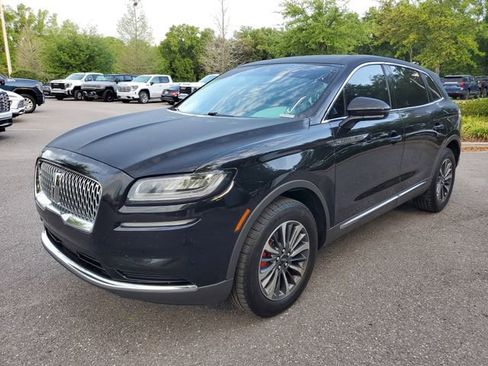 Used 2023 Lincoln Nautilus Reserve image 2
