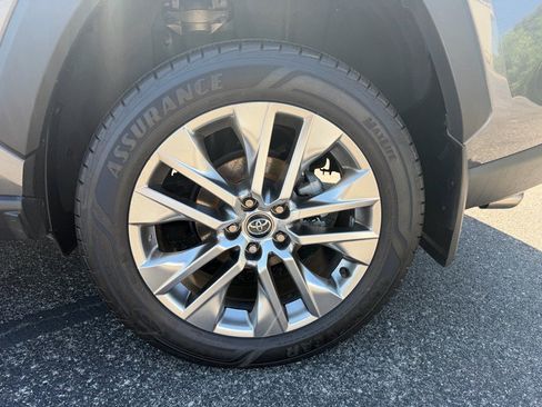Used 2020 Toyota RAV4 Limited w/ All Weather Liner Package FWD image 20