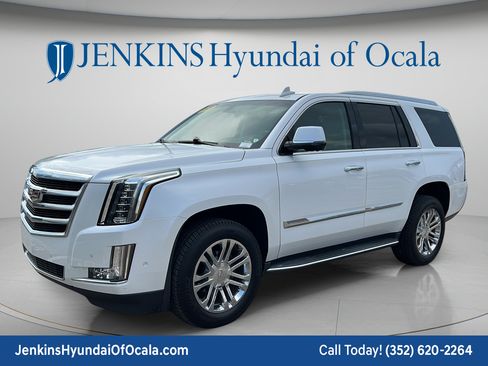Used 2018 Cadillac Escalade 2WD image 7