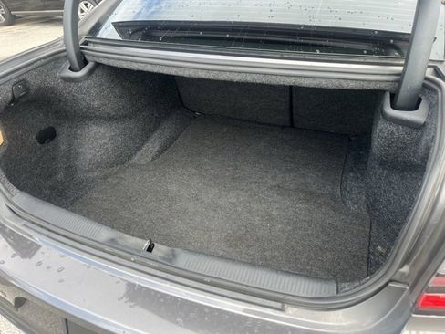 Used 2018 Dodge Charger GT image 28