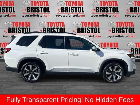 Used 2023 Honda Pilot Elite image 2