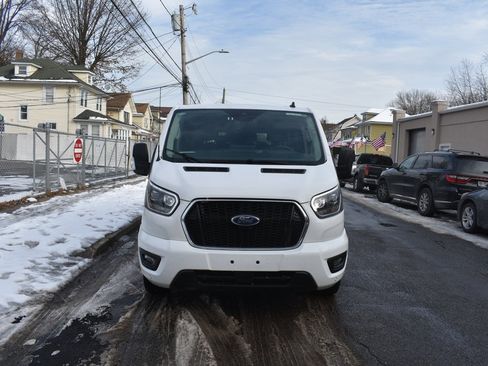 Used 2023 Ford Transit 350 XLT image 3