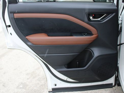 Certified 2025 Subaru Forester Touring image 23