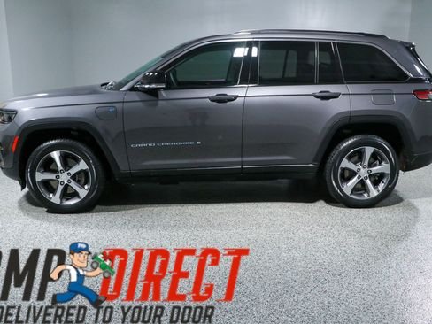 Used 2022 Jeep Grand Cherokee Limited 4xe AWD/4WD image 10
