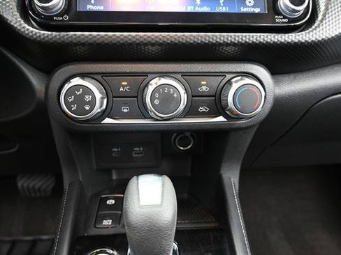 Used 2024 Nissan Kicks SV FWD image 12