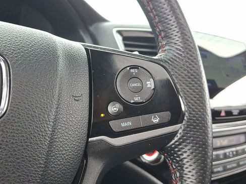 Used 2024 Honda Passport Black Edition image 18