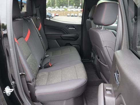 Used 2025 Chevrolet Colorado Z71 AWD/4WD image 22