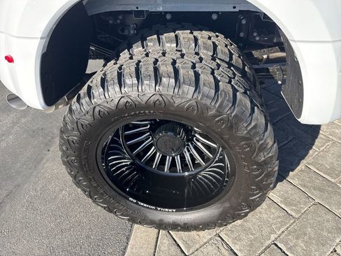 Used 2026 Ford F450 Lariat w/ FX4 Off-Road Package image 12