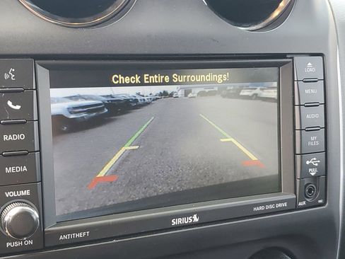 Used 2017 Jeep Compass Latitude FWD image 13