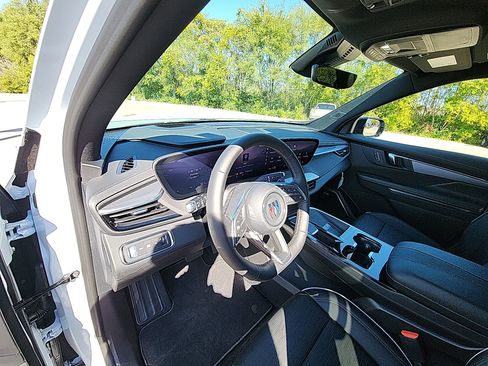 New 2026 Buick Enclave Sport Touring w/ Power Package image 15