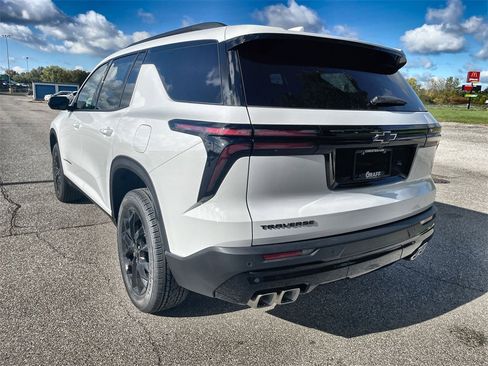 New 2026 Chevrolet Traverse LT w/ Midnight/Sport Edition image 6