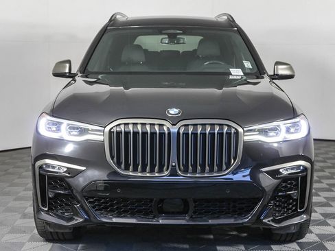 Used 2020 BMW X7 M50i image 2