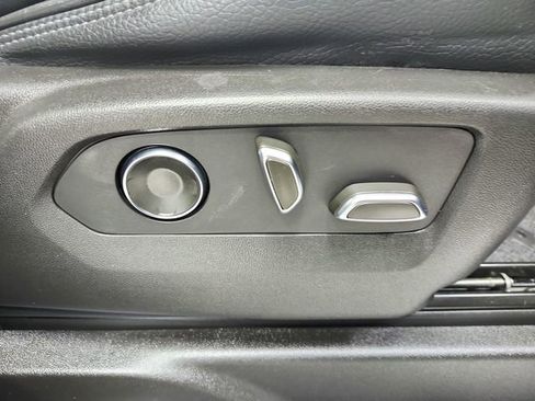 Used 2021 GMC Yukon XL Denali w/ Denali Premium Package image 43