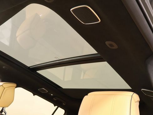 Used 2023 Jeep Grand Wagoneer Series III w/ HD Trailer Tow Package image 17