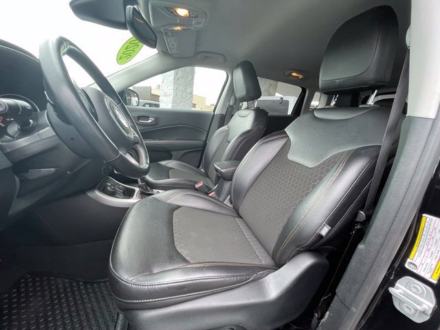 Used 2020 Jeep Compass Latitude w/ Popular Equipment Group AWD/4WD image 12
