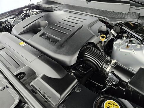 Used 2022 Land Rover Range Rover Sport HST image 19