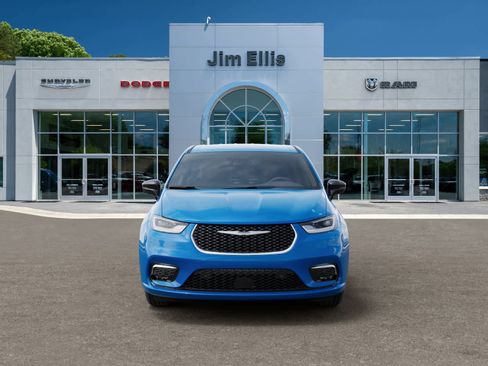 New 2026 Chrysler Pacifica Select FWD image 6