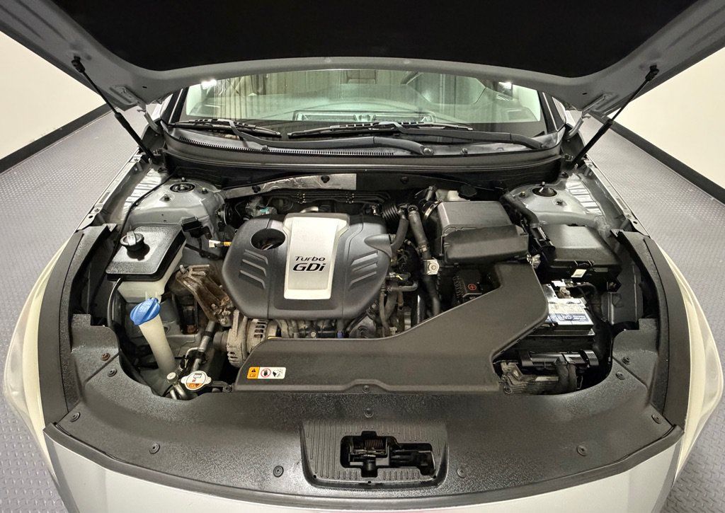 Used 2015 Hyundai Sonata ECO FWD image 16