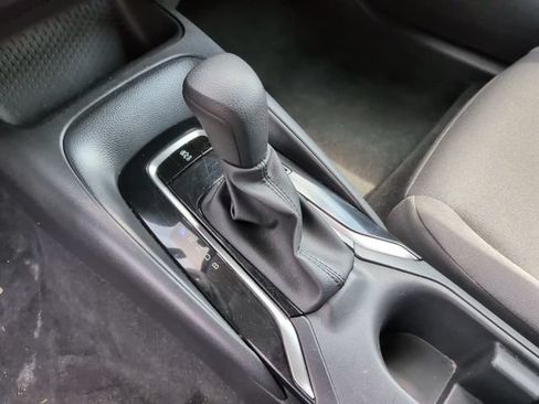 Used 2024 Toyota Corolla LE FWD image 18