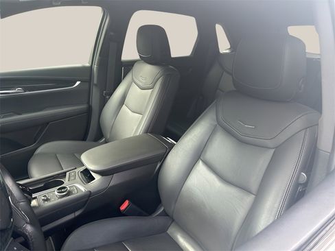 Used 2021 Cadillac XT5 Premium Luxury image 12