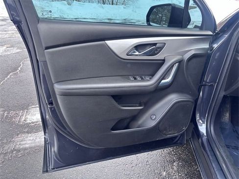 Used 2021 Chevrolet Blazer LT image 12