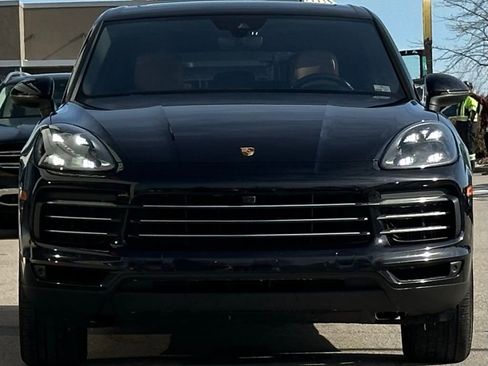 Used 2019 Porsche Cayenne image 3